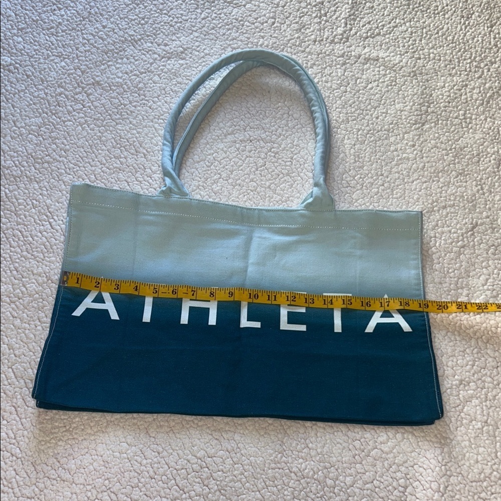 Athleta Blue Gradient Tote NWOT - Picture 3 of 5